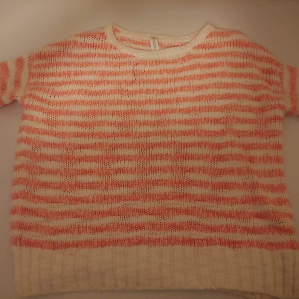 Women Aeropostale knitted sweater